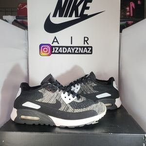 Size 8- Nike Air Max 90 Ultra 2.0 Flyknit Womens Gray/Black box included. Fits W